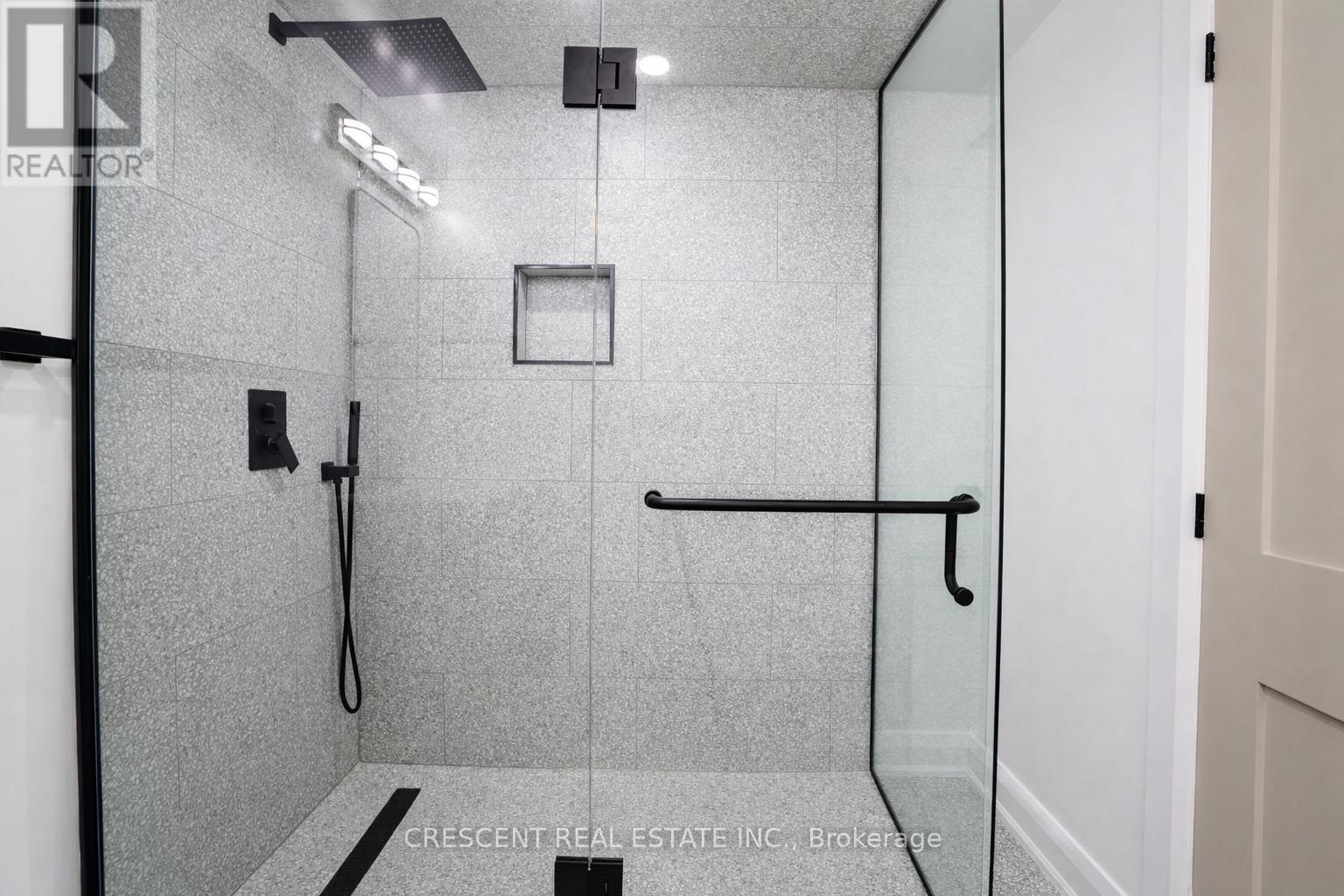 Lower - 59 Elkwood Court, Hamilton, Ontario  L9C 2T5 - Photo 7 - X12745754