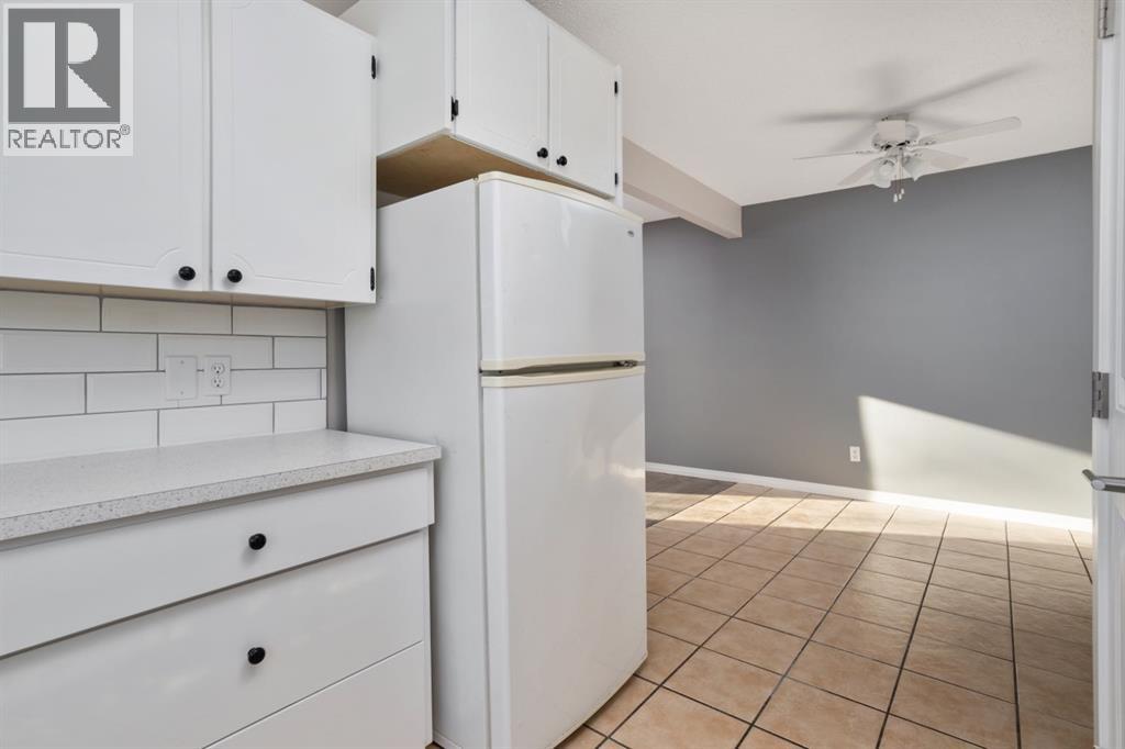 5810 Marler Drive, Camrose, Alberta  T4V 2S8 - Photo 9 - A2279757