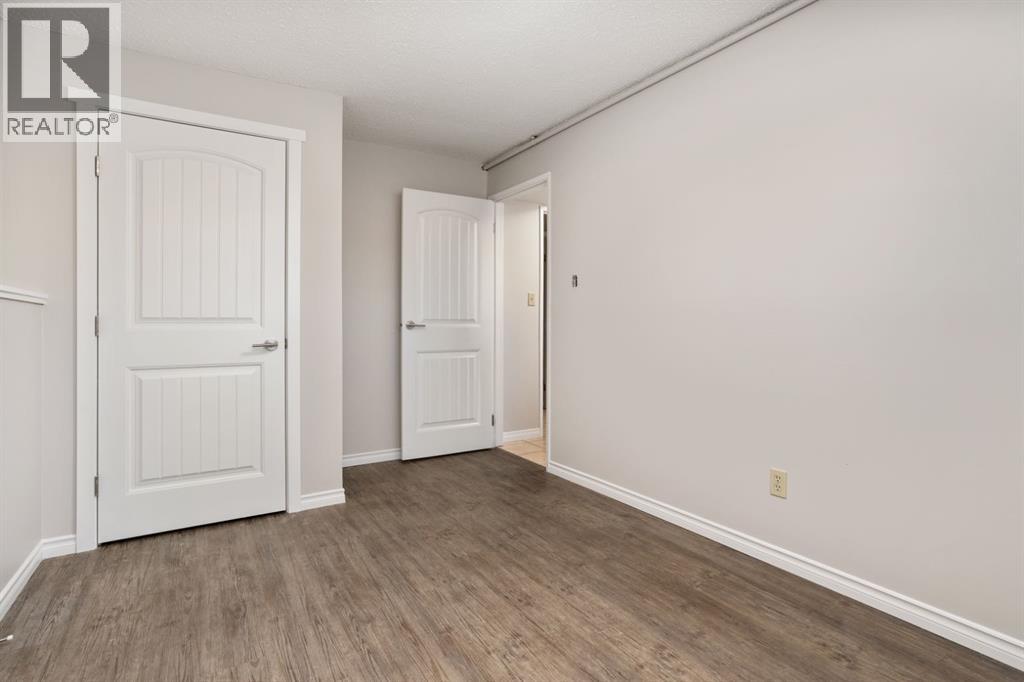 5810 Marler Drive, Camrose, Alberta  T4V 2S8 - Photo 18 - A2279757