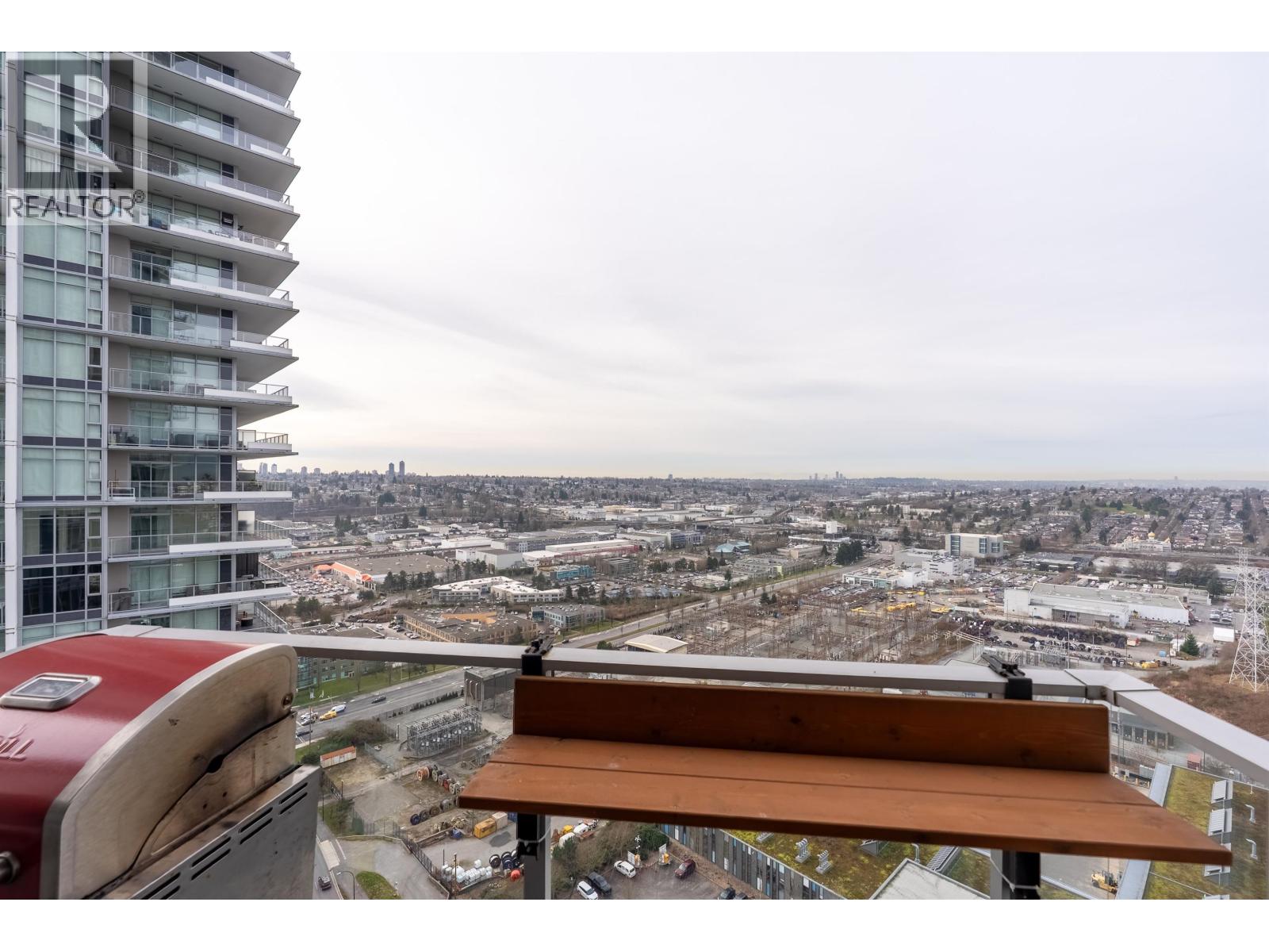 Listing Picture 10 of 37 : 2603 1788 GILMORE AVENUE, Burnaby / 本拿比 - 魯藝地產 Yvonne Lu Group - MLS Medallion Club Member