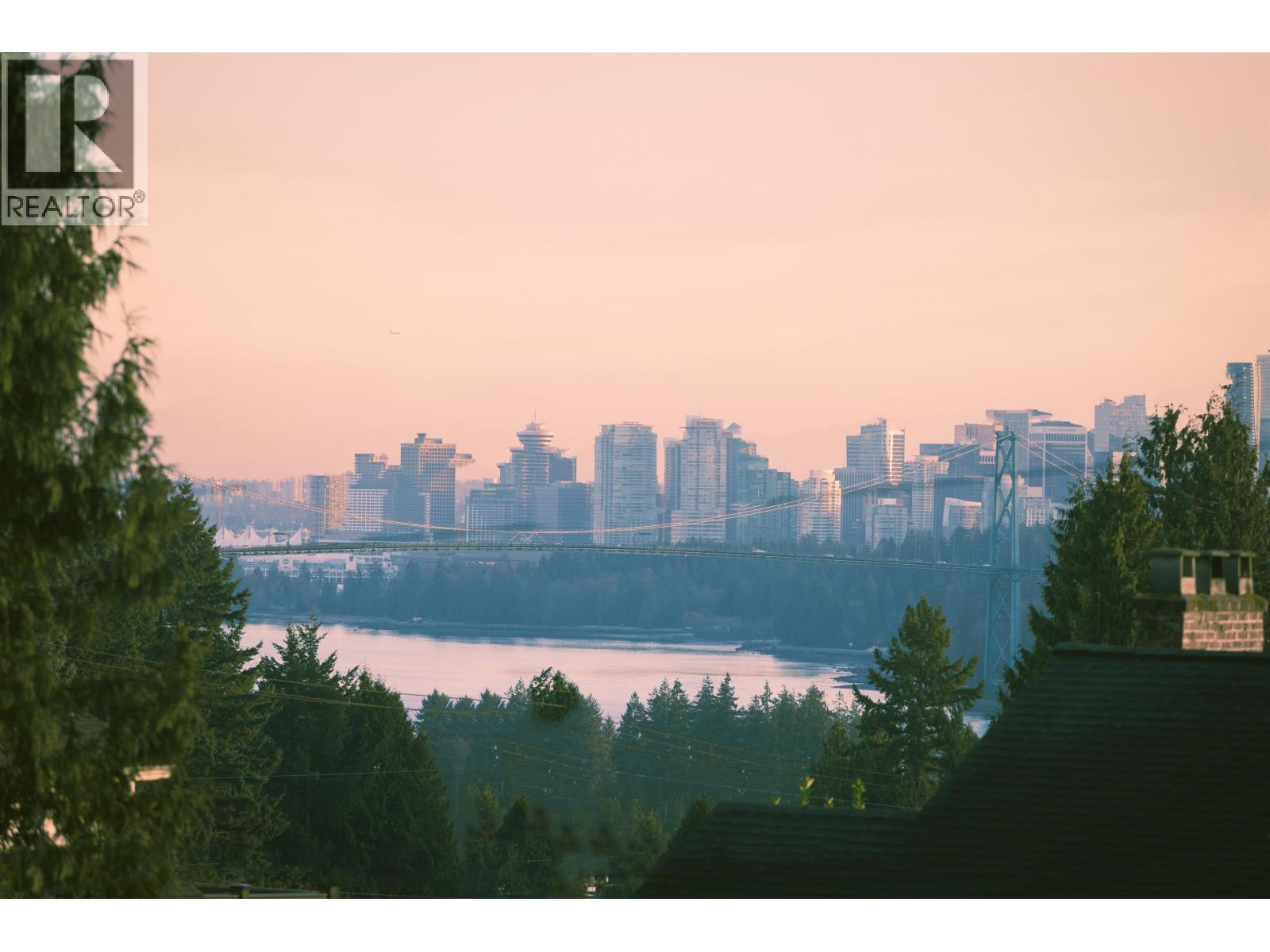 1555 Lawson Avenue, West Vancouver, British Columbia  V7V 2C8 - Photo 29 - R3083743