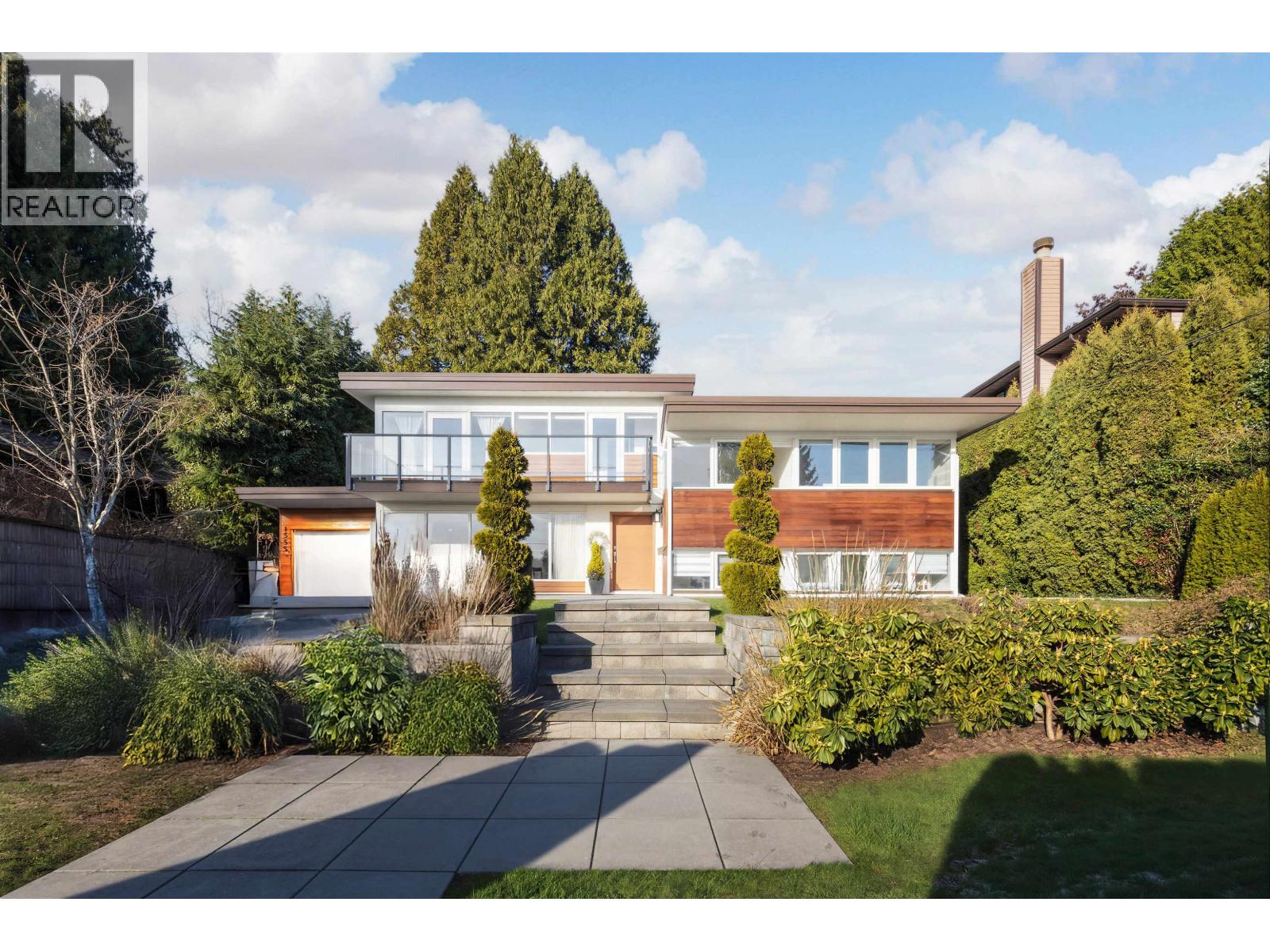1555 Lawson Avenue, West Vancouver, British Columbia  V7V 2C8 - Photo 4 - R3083743