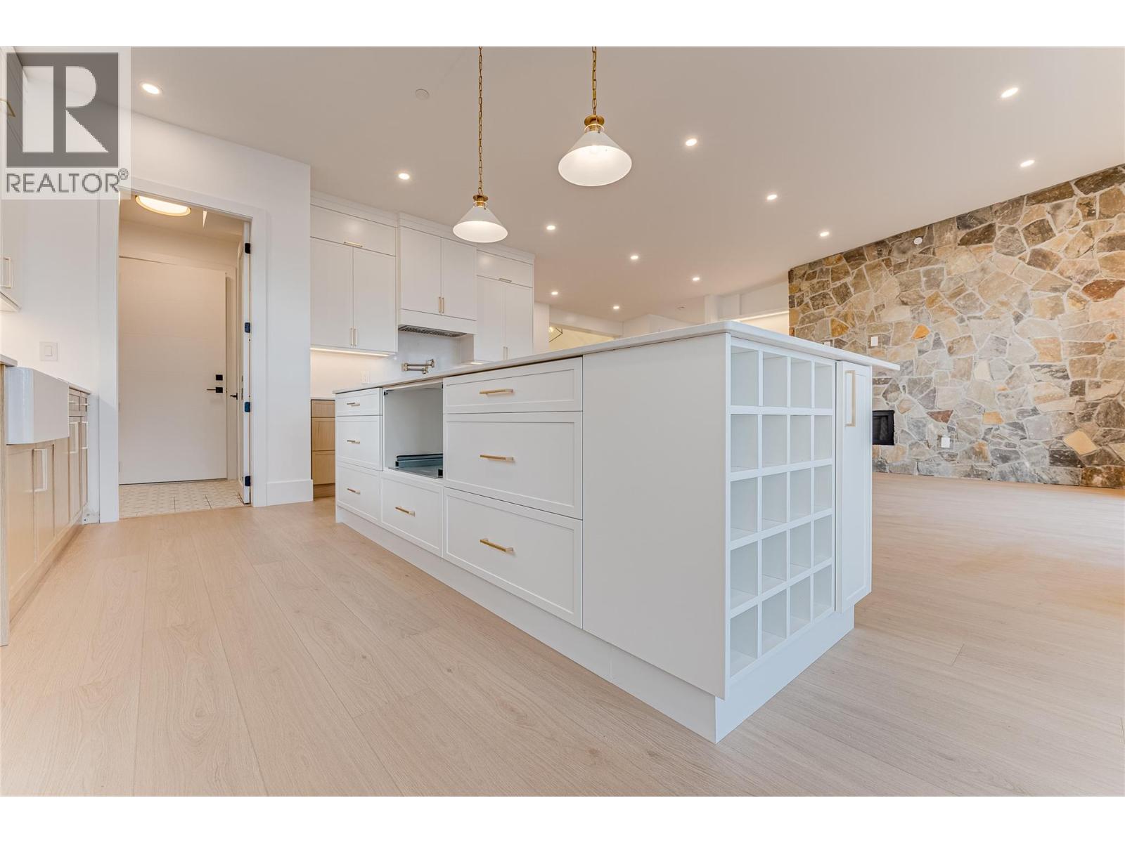 8924 Tavistock Road, Vernon, British Columbia  V1H 2L4 - Photo 15 - 10373025