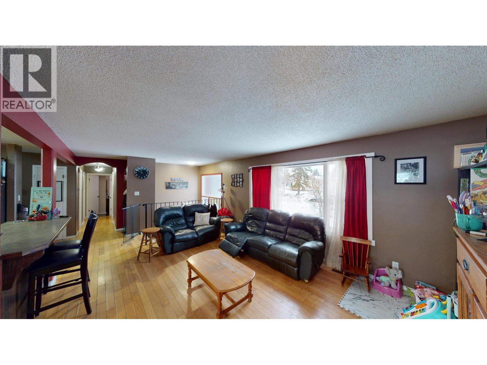 10615 105 Avenue, Fort St. John, British Columbia  V1J 2M9 - Photo 3 - R3078996