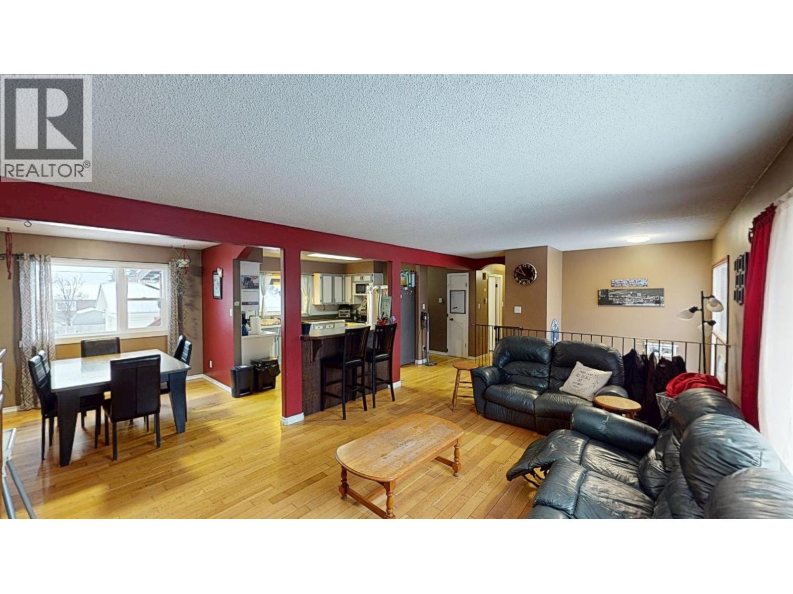 10615 105 Avenue, Fort St. John, British Columbia  V1J 2M9 - Photo 2 - R3078996