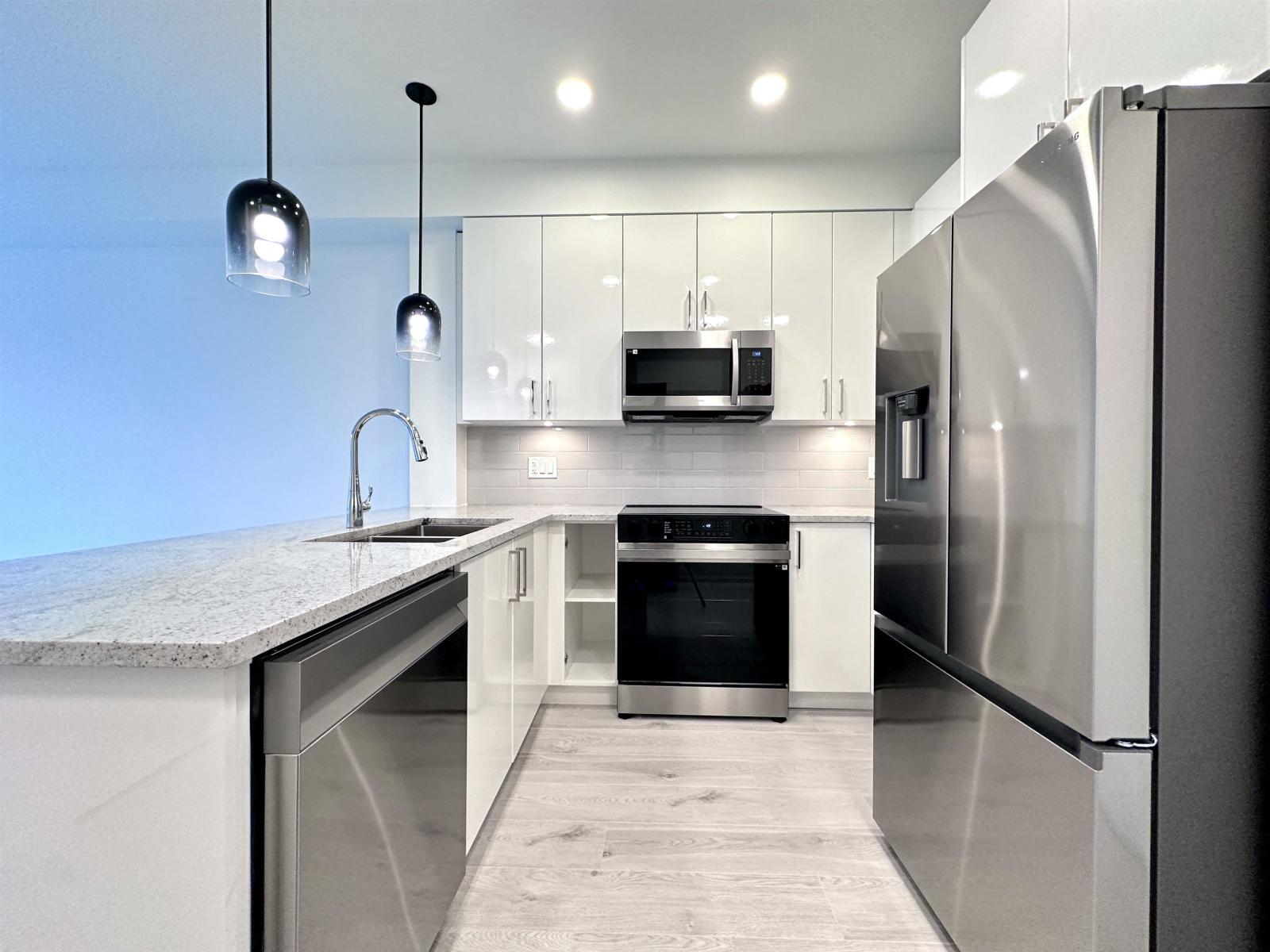 408 5504 Brydon Crescent, Langley, British Columbia  V3A 0R3 - Photo 7 - R3076136