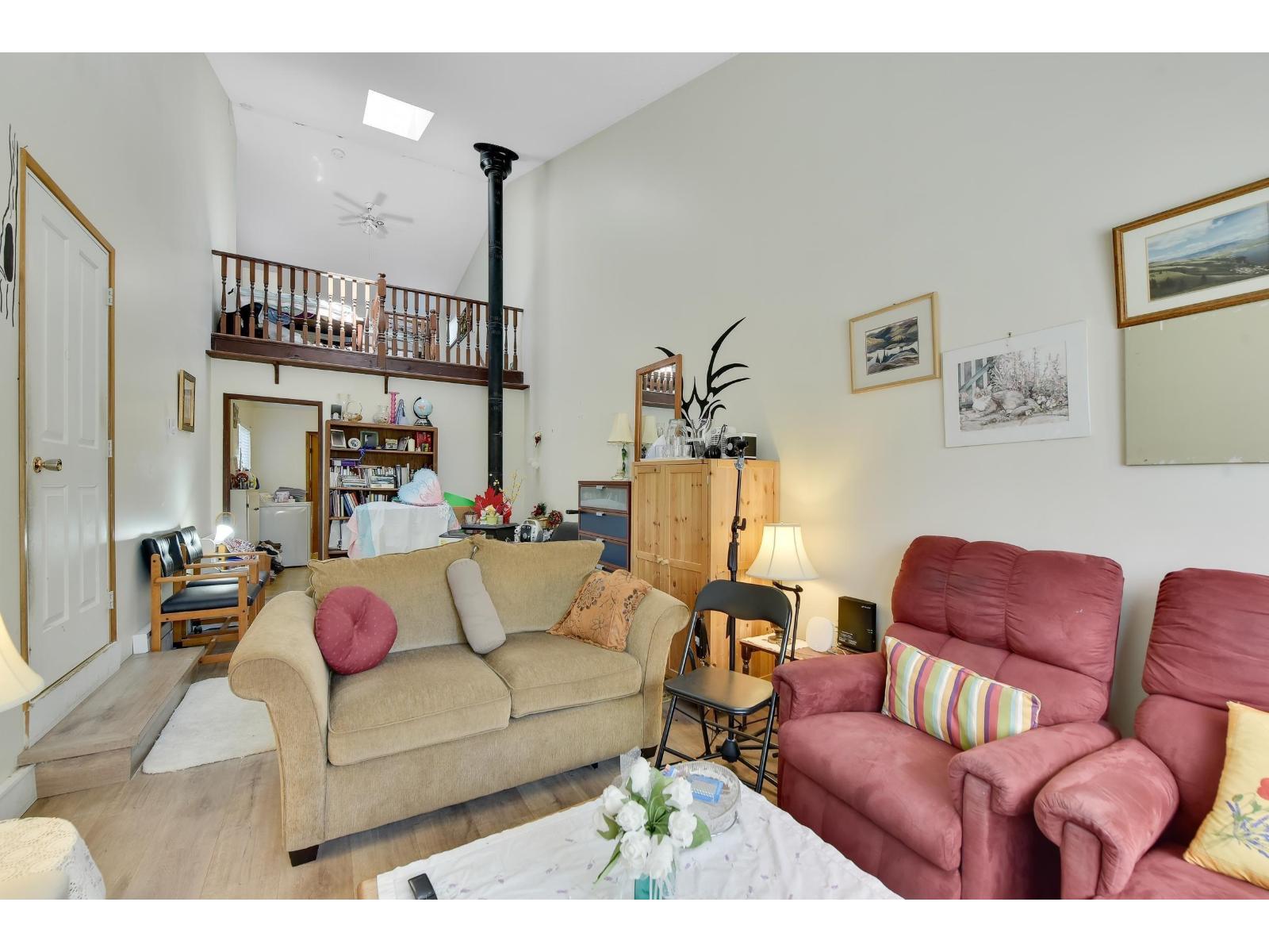 15835 Russell Avenue, White Rock, British Columbia  V4B 2S5 - Photo 4 - R3072394