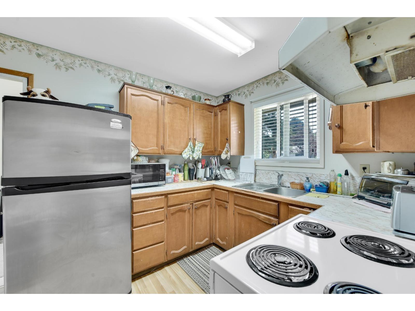 15835 Russell Avenue, White Rock, British Columbia  V4B 2S5 - Photo 15 - R3072394