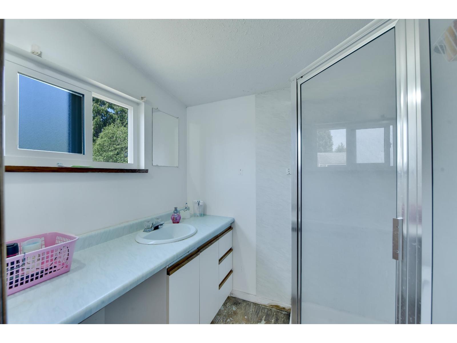 15835 Russell Avenue, White Rock, British Columbia  V4B 2S5 - Photo 21 - R3072394