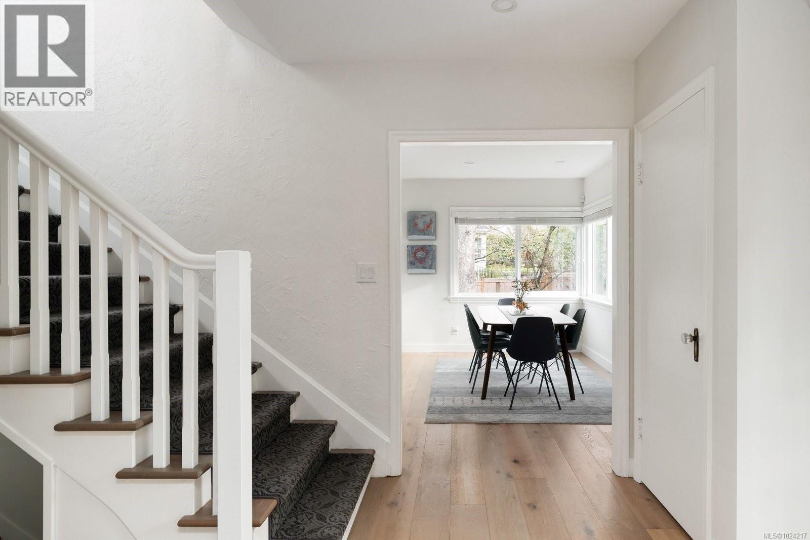 1980 Fairfield Rd, Victoria, British Columbia  V8S 1H4 - Photo 10 - 1024217