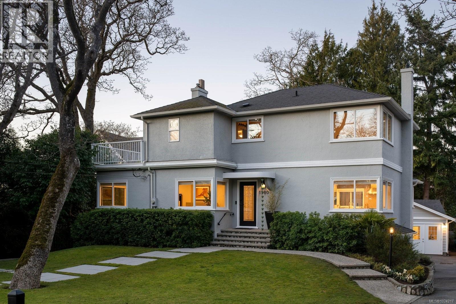 1980 Fairfield Rd, Victoria, British Columbia  V8S 1H4 - Photo 48 - 1024217