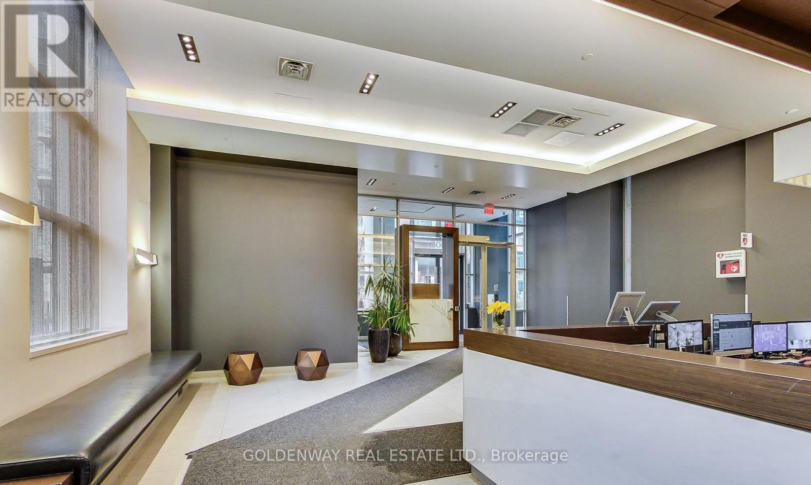 801 - 105 George Street, Toronto, Ontario  M5A 0L4 - Photo 3 - C12745352