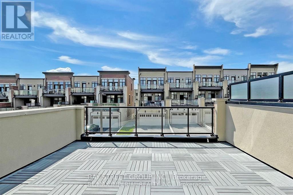 37 Carrville Woods Circle, Vaughan, Ontario  L6A 4Z6 - Photo 14 - N12599102