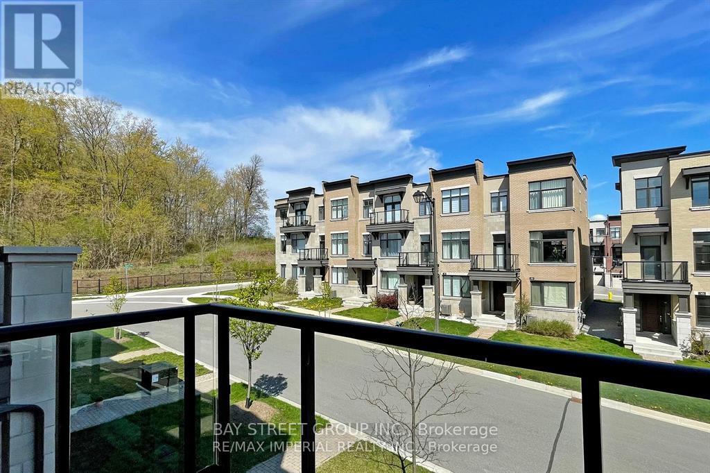 37 Carrville Woods Circle, Vaughan, Ontario  L6A 4Z6 - Photo 15 - N12599102