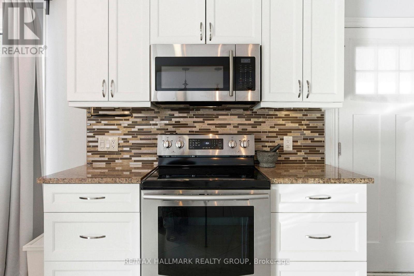 907 Innswood Drive, Ottawa, Ontario  K2A 3R9 - Photo 12 - X12745792