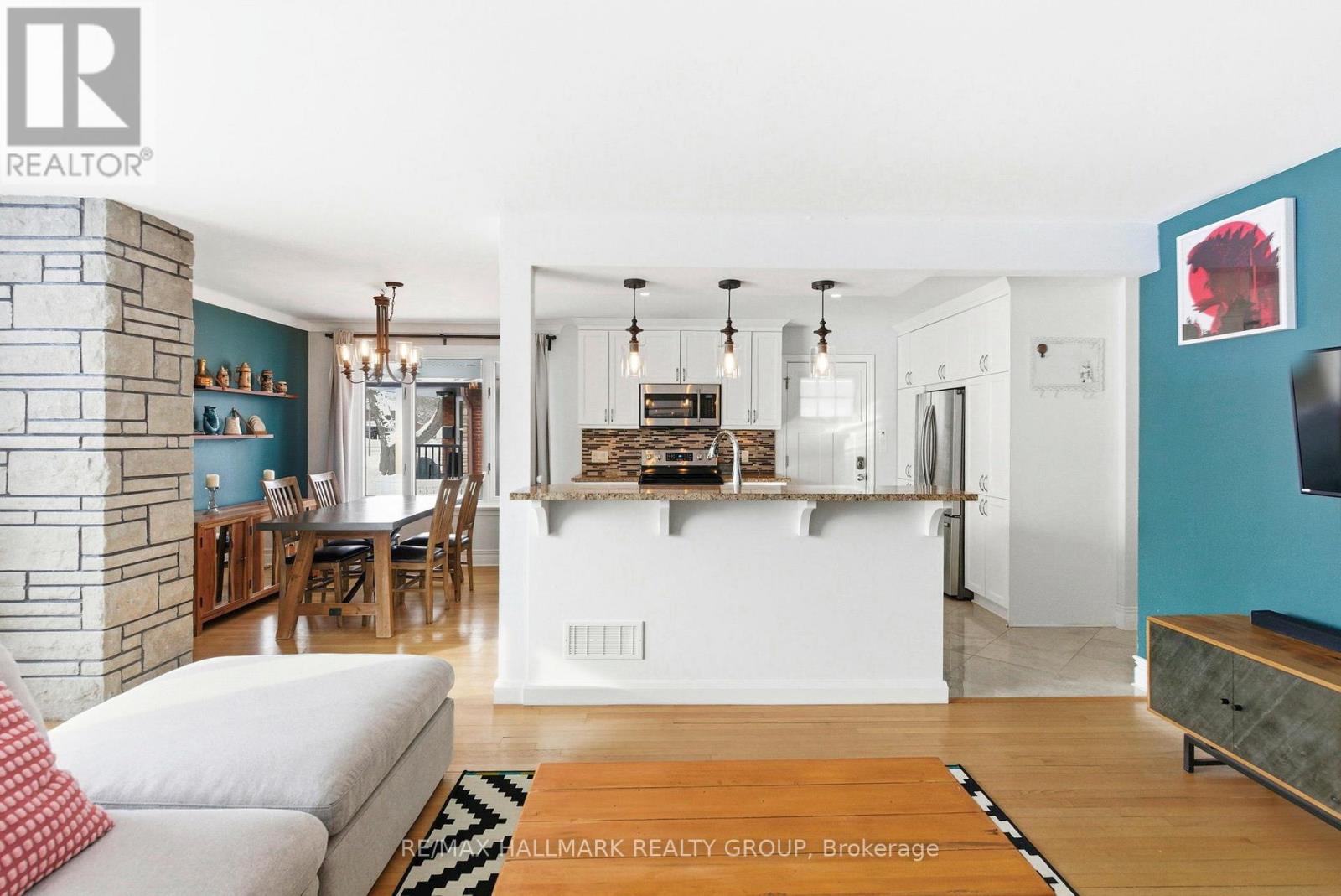 907 Innswood Drive, Ottawa, Ontario  K2A 3R9 - Photo 16 - X12745792