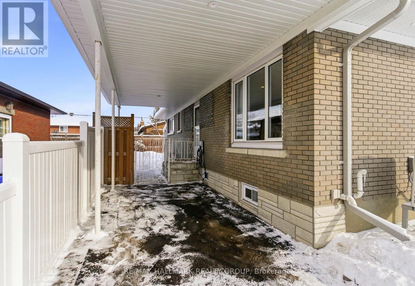 907 Innswood Drive, Ottawa, Ontario  K2A 3R9 - Photo 35 - X12745792