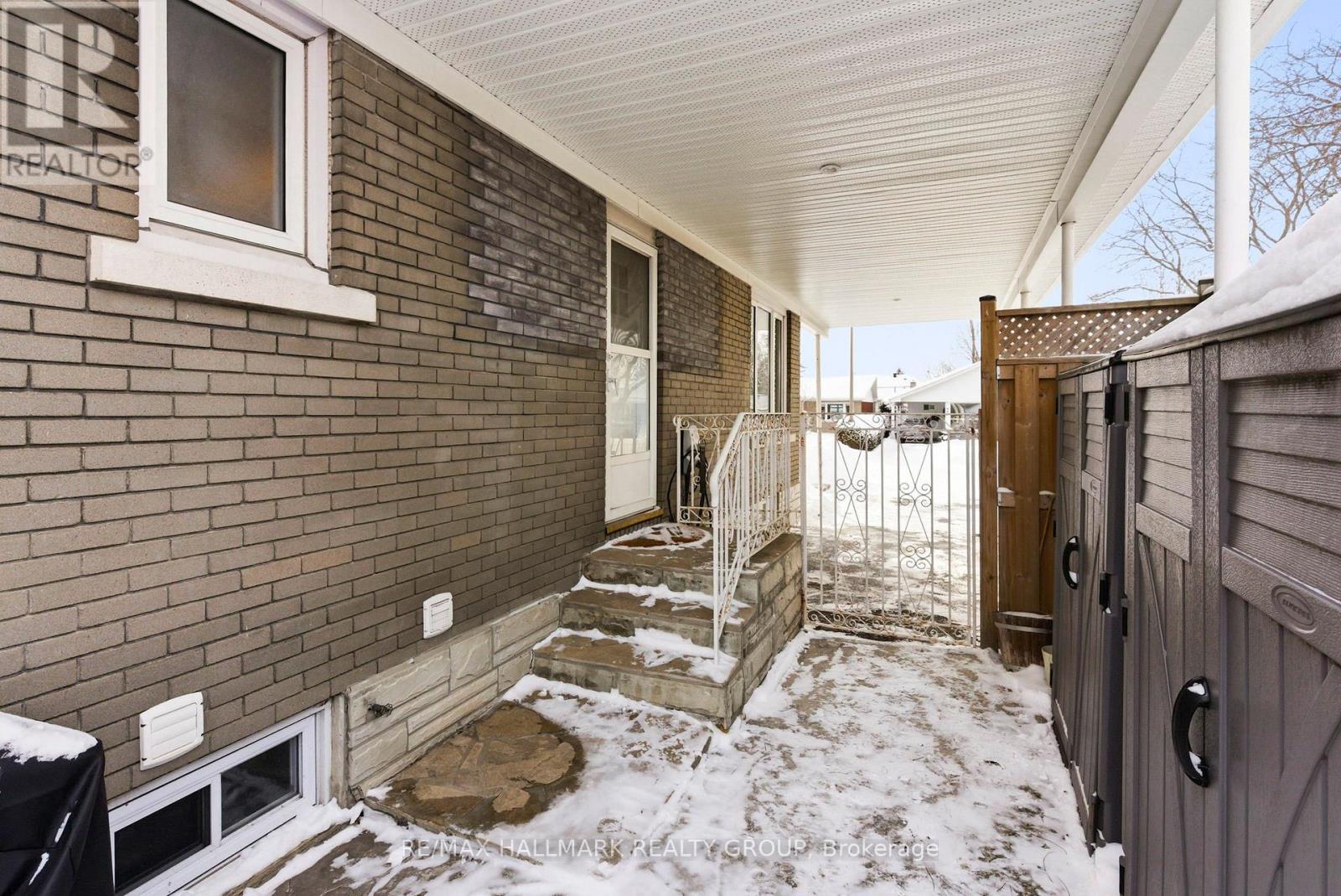 907 Innswood Drive, Ottawa, Ontario  K2A 3R9 - Photo 36 - X12745792