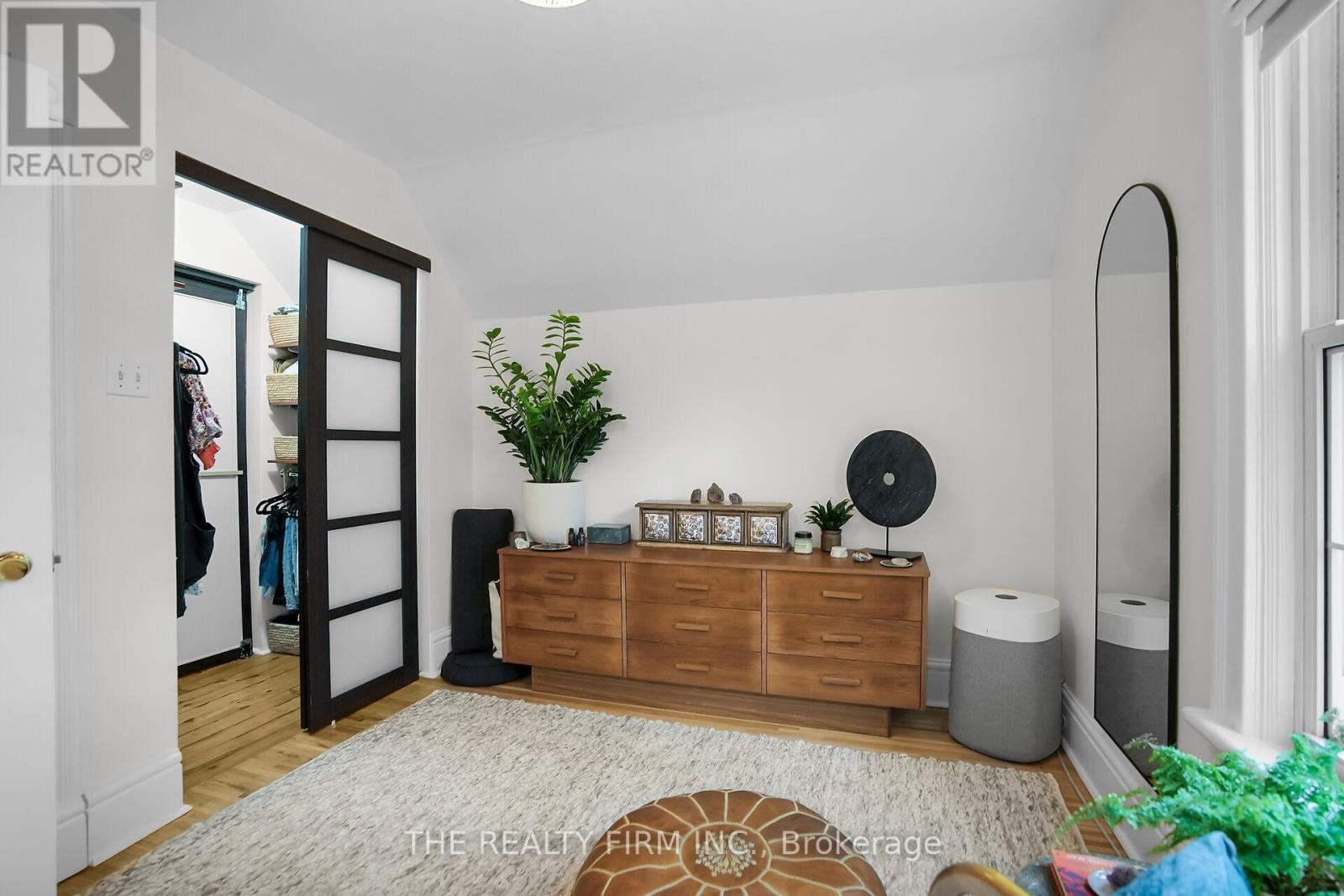 Photo 23 of 46 for 62 Palace Street