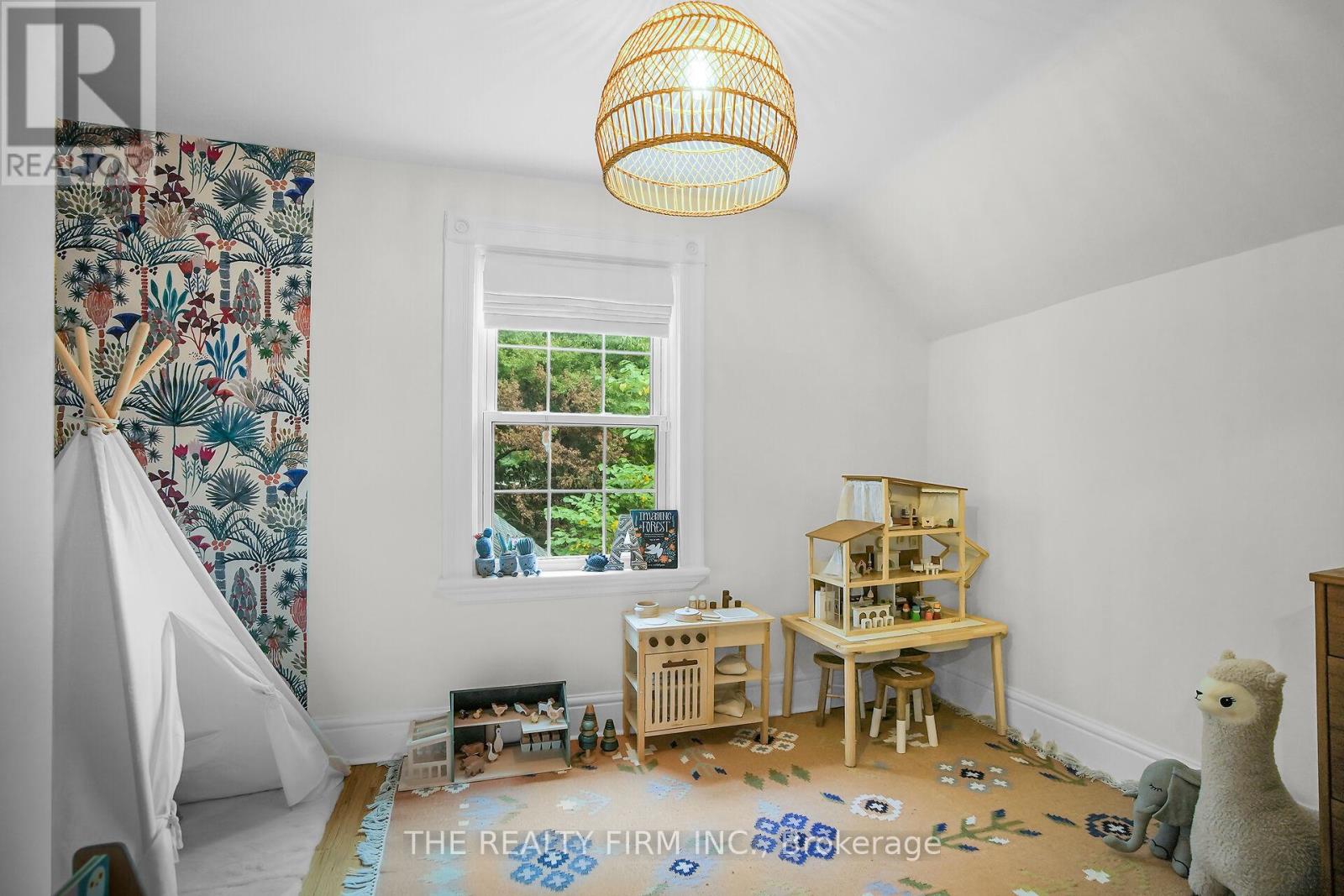 Photo 25 of 46 for 62 Palace Street