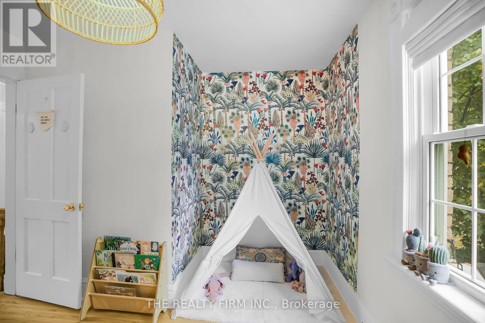 Photo 26 of 46 for 62 Palace Street