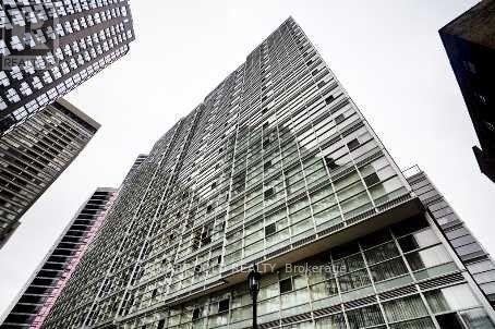 1107 - 11 St Joseph Street, Toronto, Ontario  M4Y 3G4 - Photo 5 - C12745798