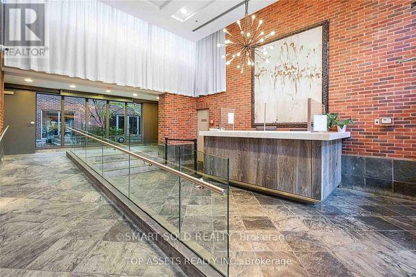 1107 - 11 St Joseph Street, Toronto, Ontario  M4Y 3G4 - Photo 6 - C12745798