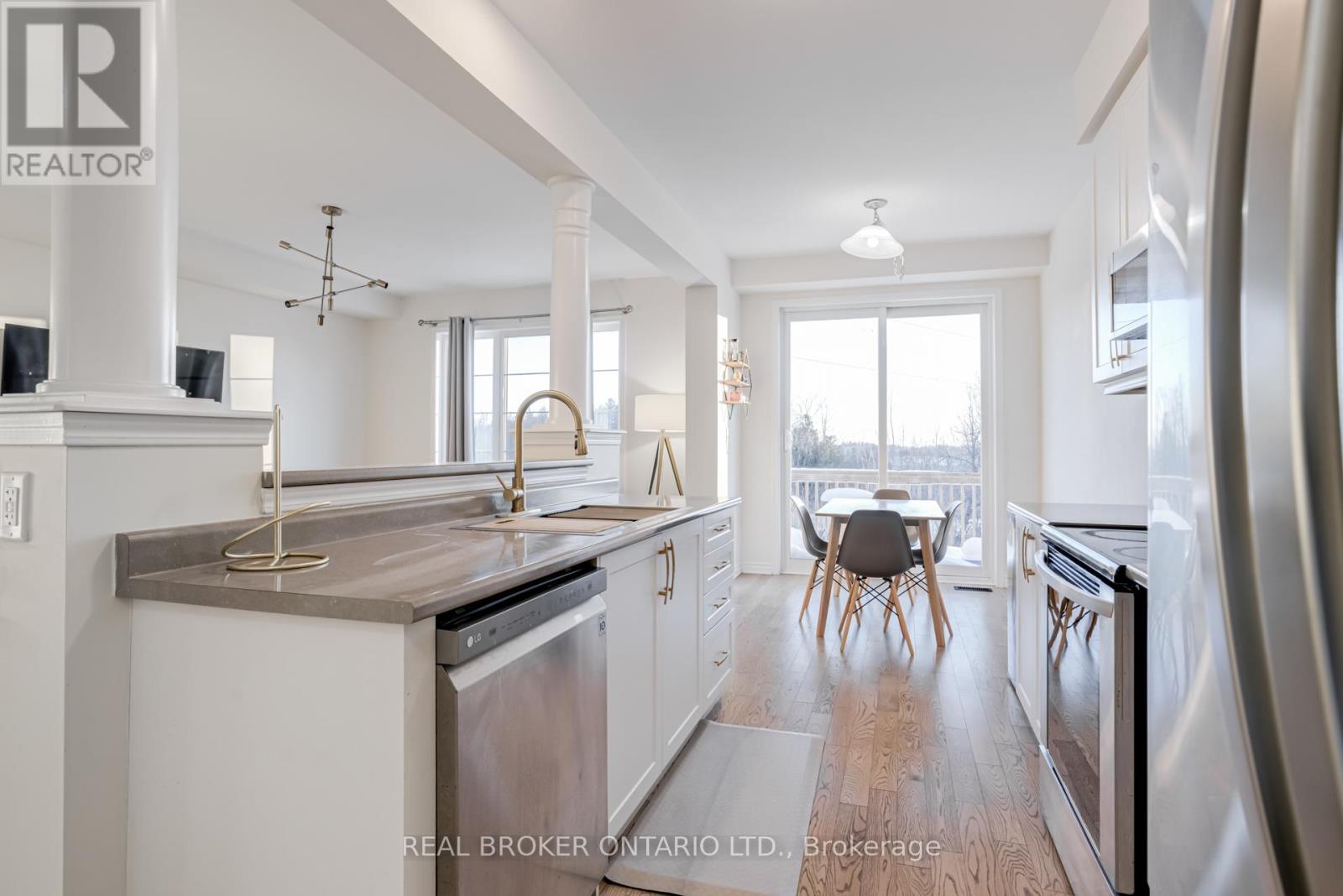 (Main & 2nd Floor) - 1004 Dashwood Court, Pickering, Ontario  L1V 0G7 - Photo 15 - E12745816