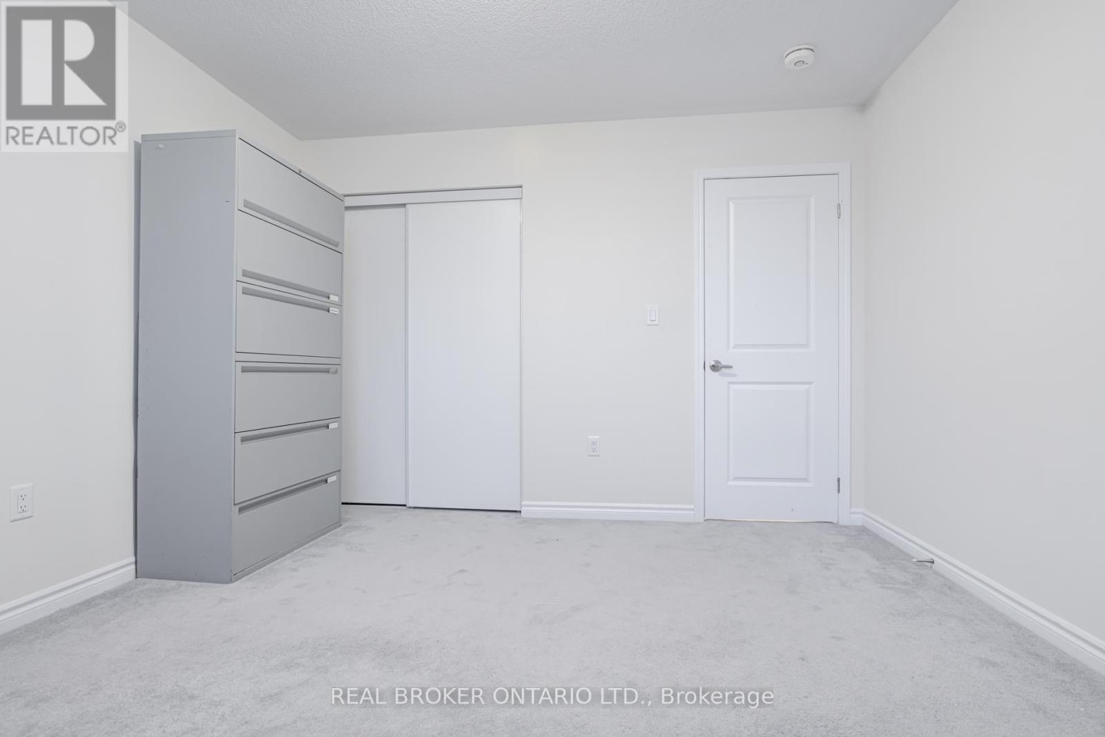 (Main & 2nd Floor) - 1004 Dashwood Court, Pickering, Ontario  L1V 0G7 - Photo 35 - E12745816