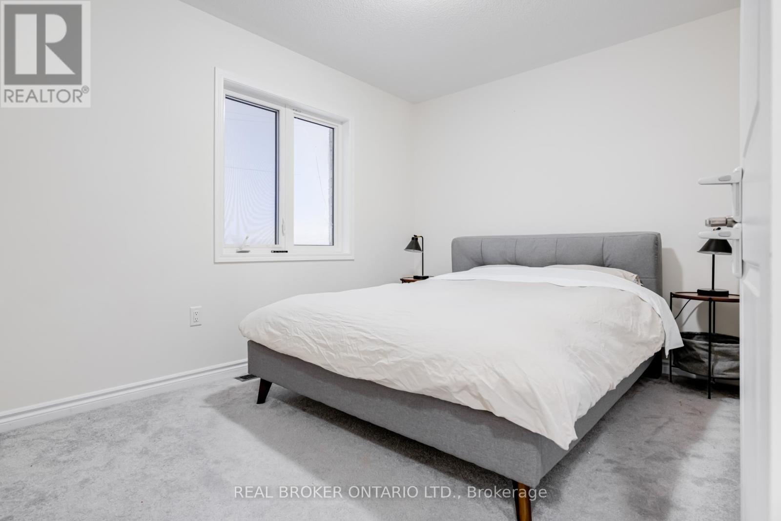 (Main & 2nd Floor) - 1004 Dashwood Court, Pickering, Ontario  L1V 0G7 - Photo 37 - E12745816