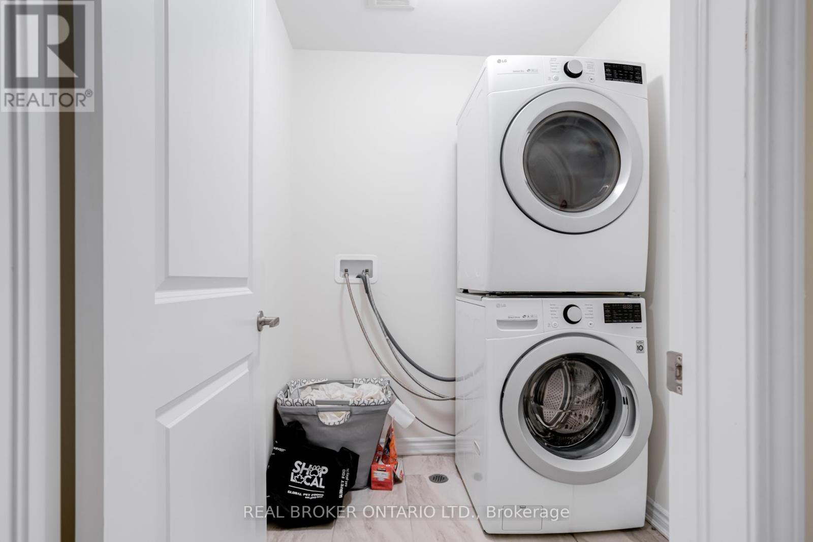 (Main & 2nd Floor) - 1004 Dashwood Court, Pickering, Ontario  L1V 0G7 - Photo 42 - E12745816