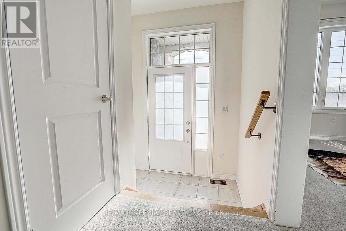 29 Kingfisher Way, Whitby, Ontario  L1P 0K3 - Photo 11 - E12745822