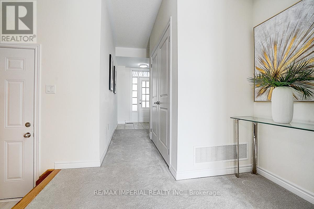 29 Kingfisher Way, Whitby, Ontario  L1P 0K3 - Photo 6 - E12745822