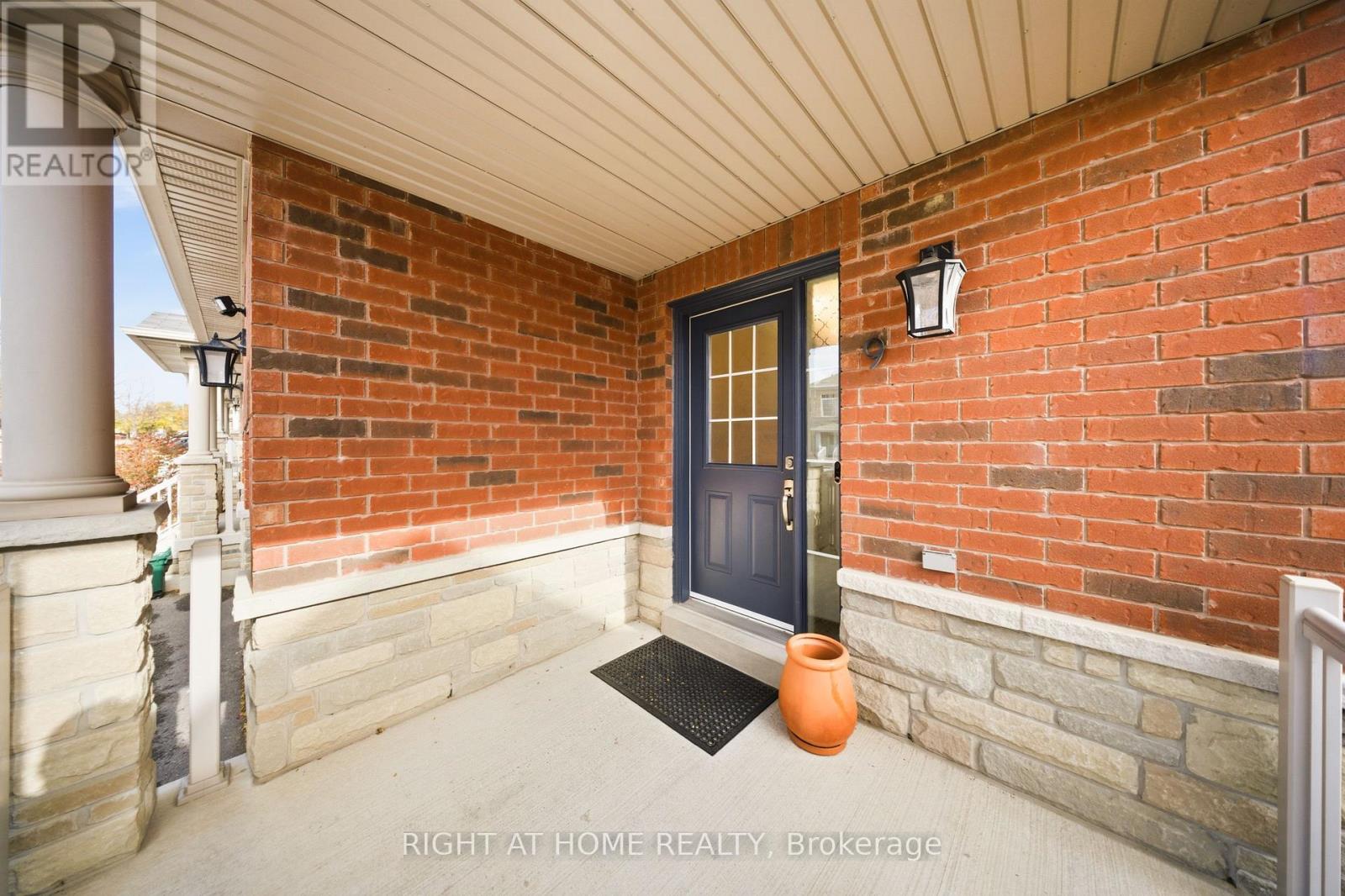 9 Manordale Crescent, Vaughan, Ontario  L4H 0T6 - Photo 5 - N12745826