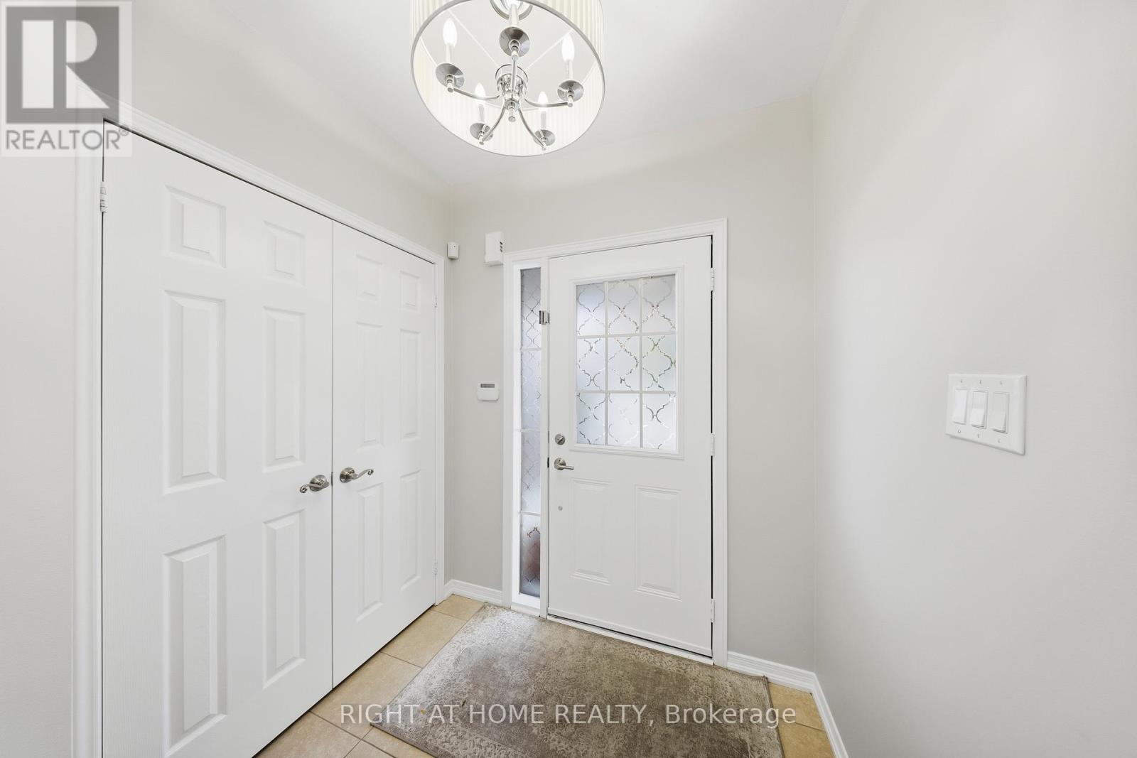 9 Manordale Crescent, Vaughan, Ontario  L4H 0T6 - Photo 6 - N12745826