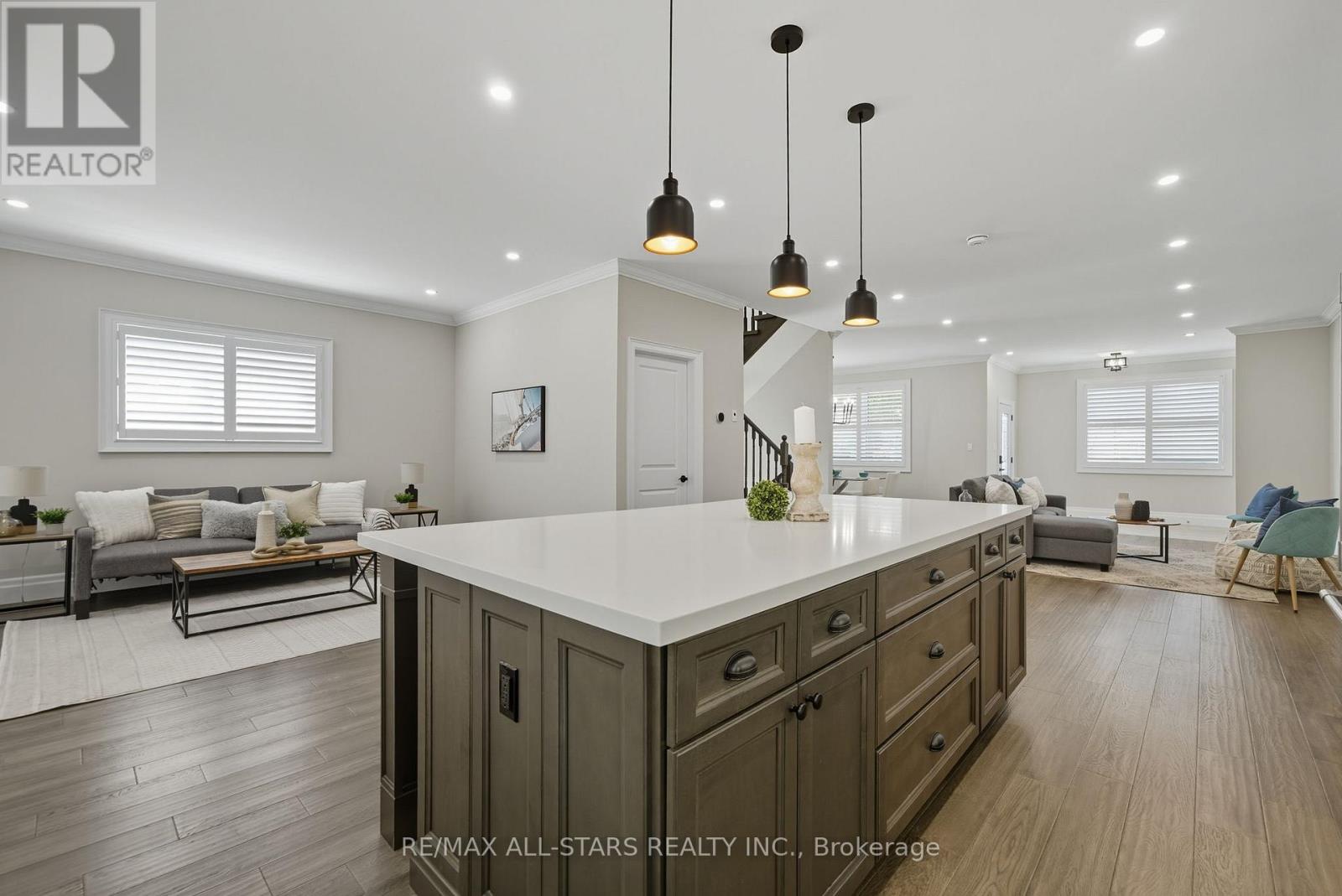 29 Patrick Drive, Aurora, Ontario  L4G 2A6 - Photo 15 - N12745830