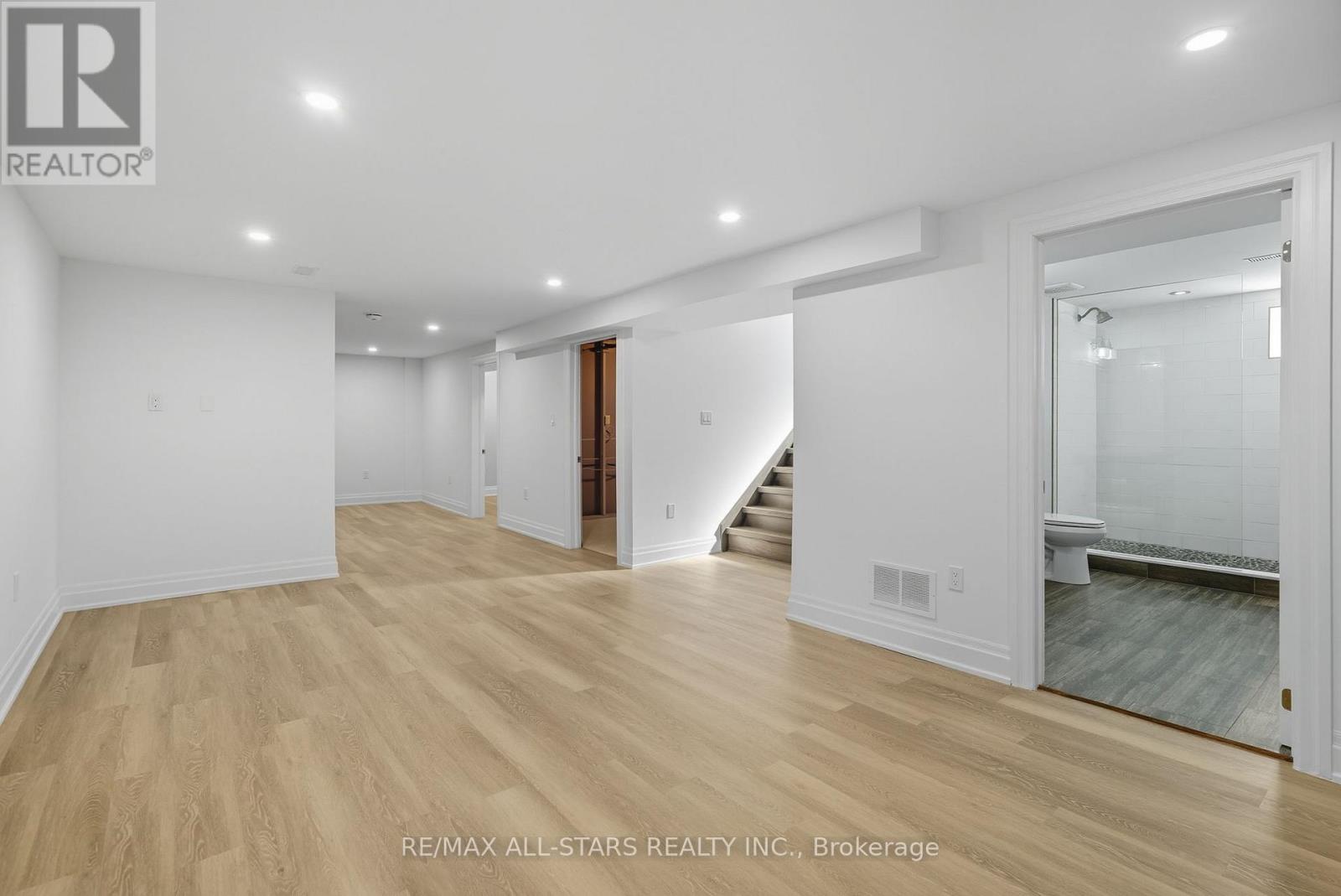 29 Patrick Drive, Aurora, Ontario  L4G 2A6 - Photo 34 - N12745830