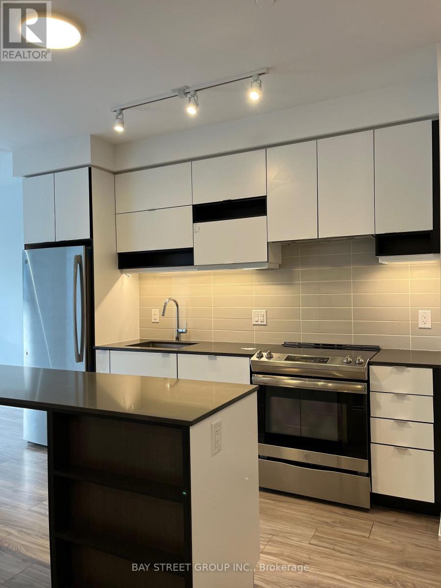 517 - 4065 Confederation Parkway, Mississauga, Ontario  L5B 0L4 - Photo 7 - W12745788