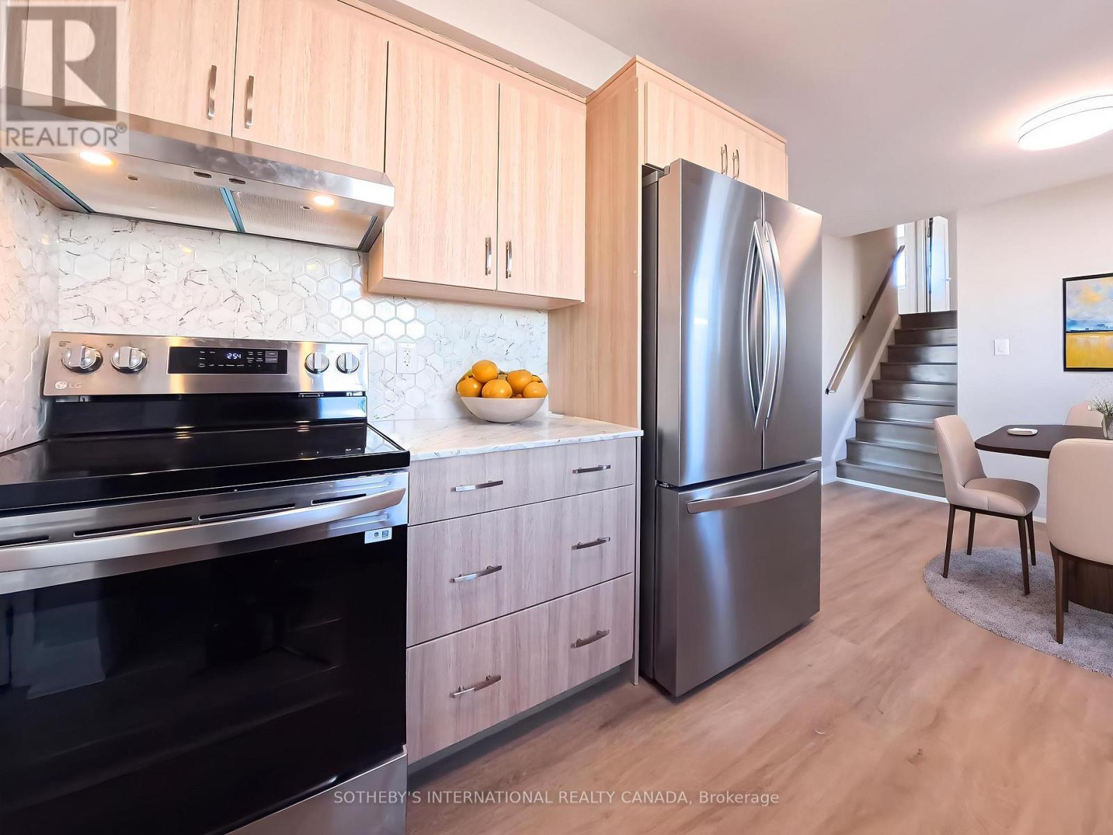 34 Rita Drive, Toronto, Ontario  M3L 2G6 - Photo 13 - W12745812