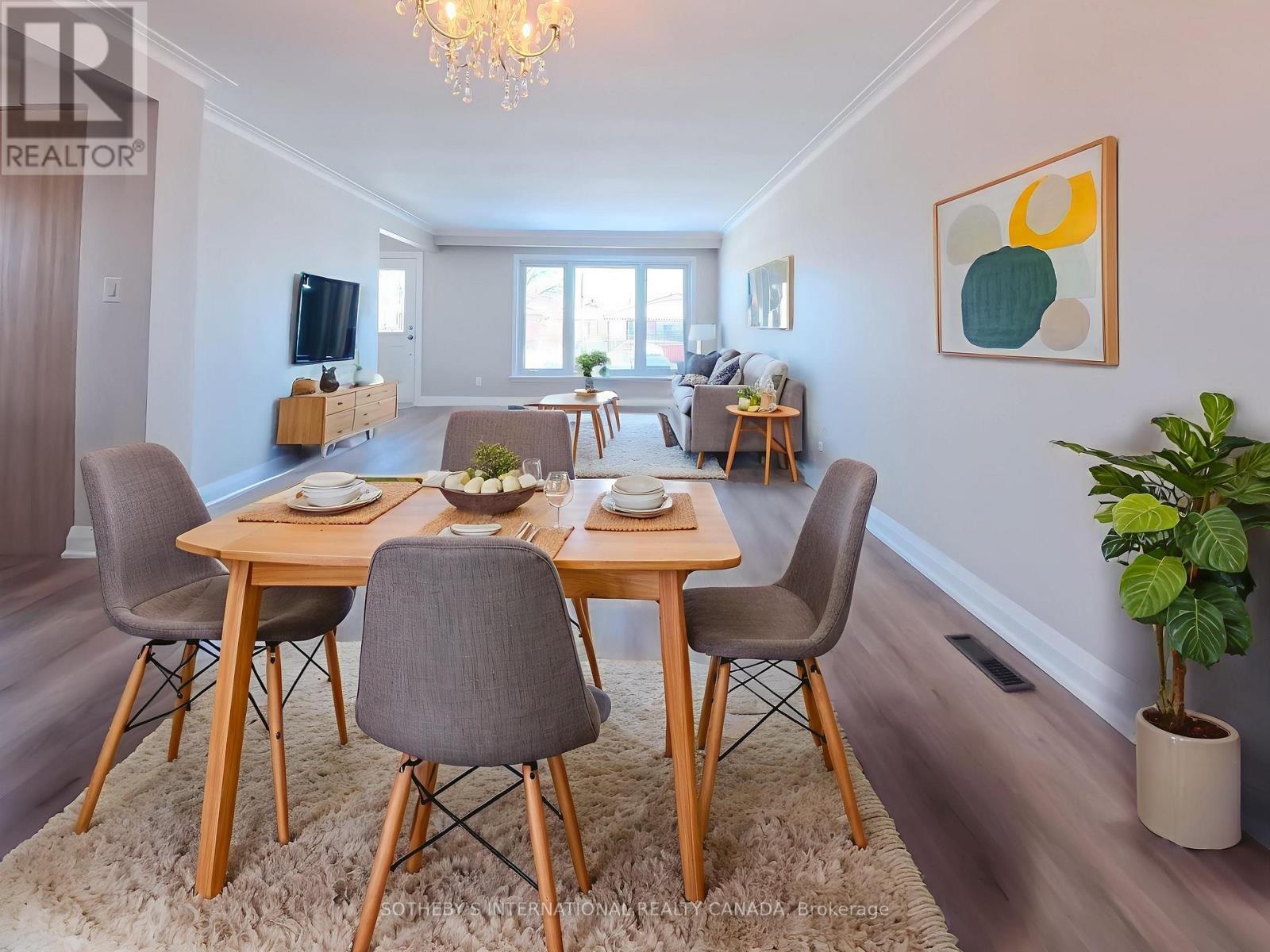 34 Rita Drive, Toronto, Ontario  M3L 2G6 - Photo 5 - W12745812