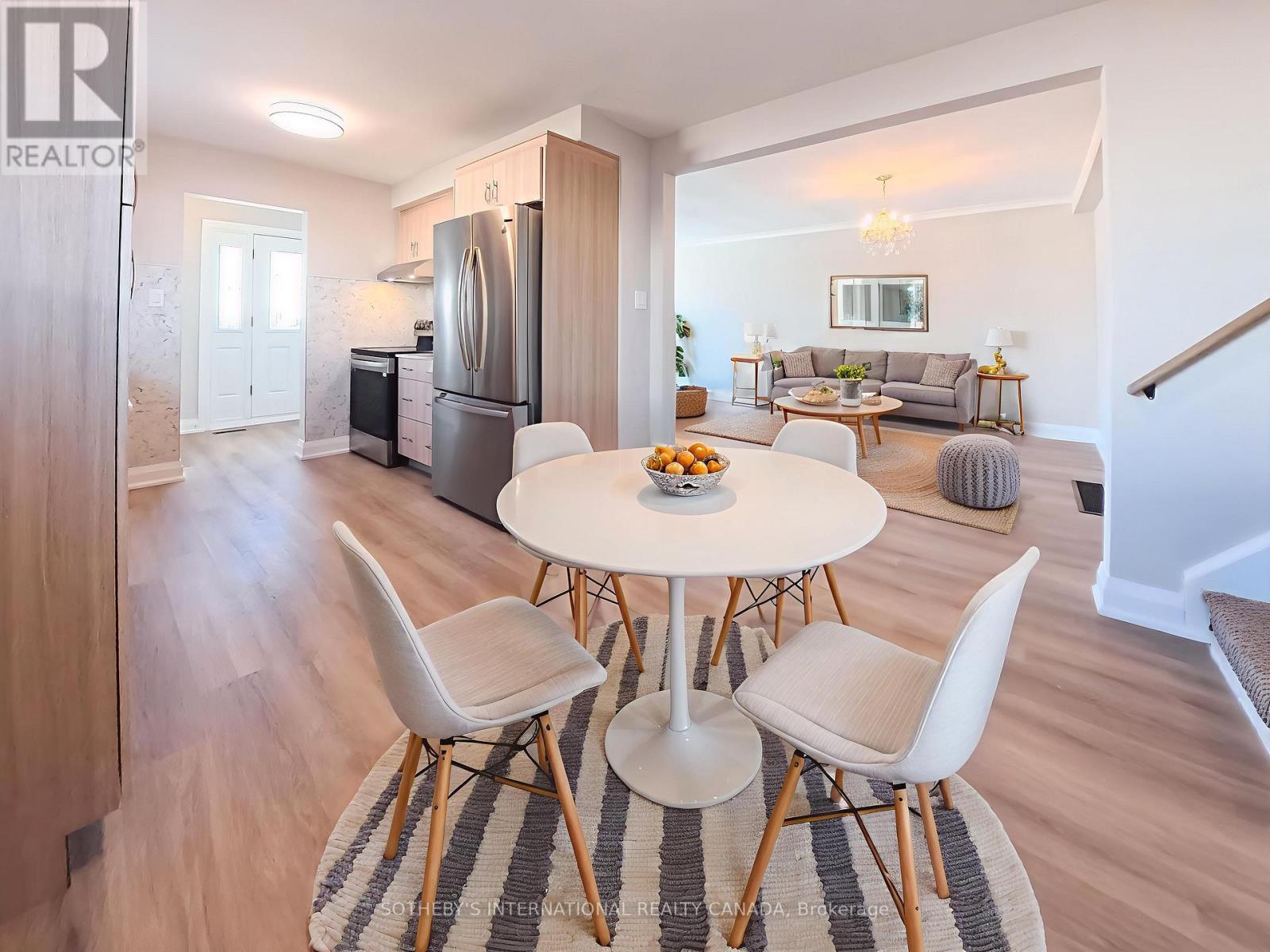 34 Rita Drive, Toronto, Ontario  M3L 2G6 - Photo 8 - W12745812