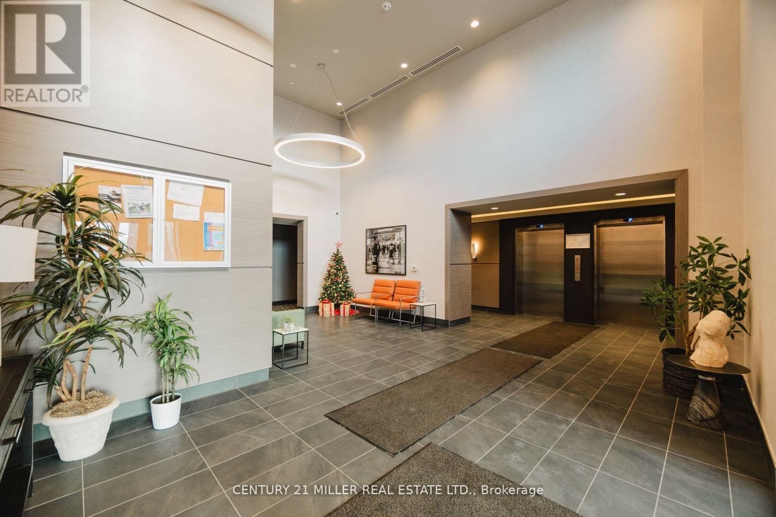 316 - 50 Kaitting Trail, Oakville, Ontario  L6M 5N3 - Photo 2 - W12745828