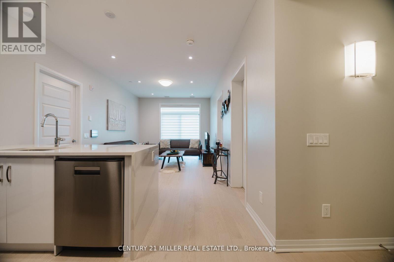 316 - 50 Kaitting Trail, Oakville, Ontario  L6M 5N3 - Photo 6 - W12745828