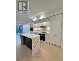 408 - 8 MANOR ROAD W, Toronto, Ontario