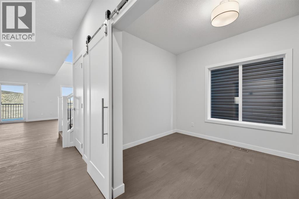 93 Walgrove Bay Se, Calgary, Alberta  T2X 5P1 - Photo 4 - A2278122