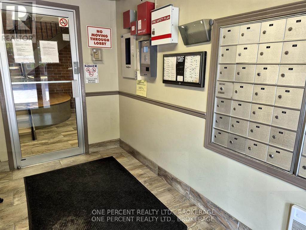 116 - 561 Armstrong Road, Kingston (East Gardiners Rd), Ontario  K7M 8J9 - Photo 7 - X12745848