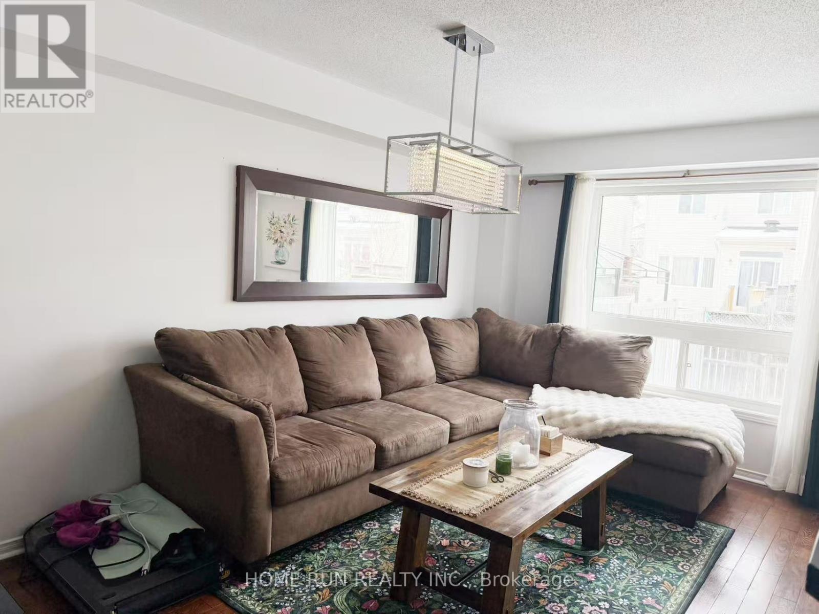 330 Applecross Crescent, Ottawa, Ontario  K2K 0C4 - Photo 7 - X12745854