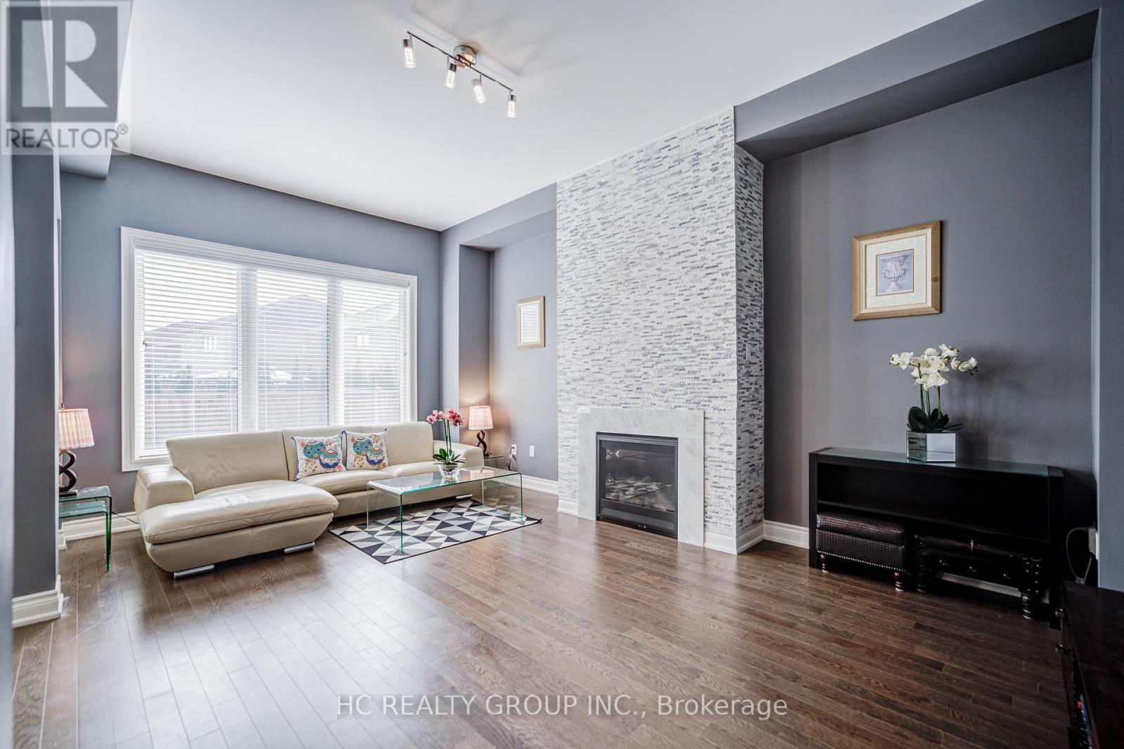 25 Deer Pass Road, East Gwillimbury, Ontario  L9N 0L6 - Photo 11 - N12745852