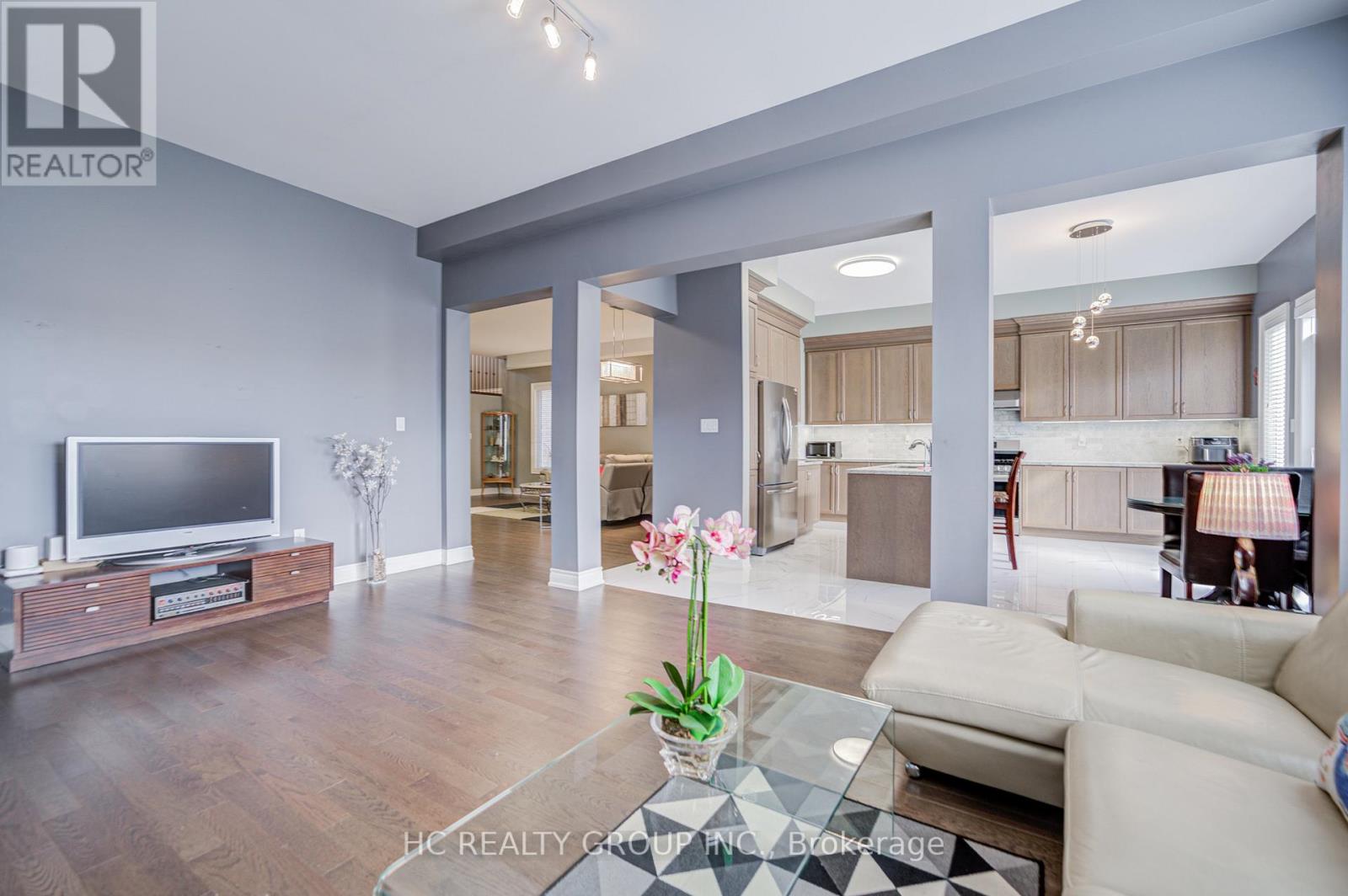 25 Deer Pass Road, East Gwillimbury, Ontario  L9N 0L6 - Photo 13 - N12745852