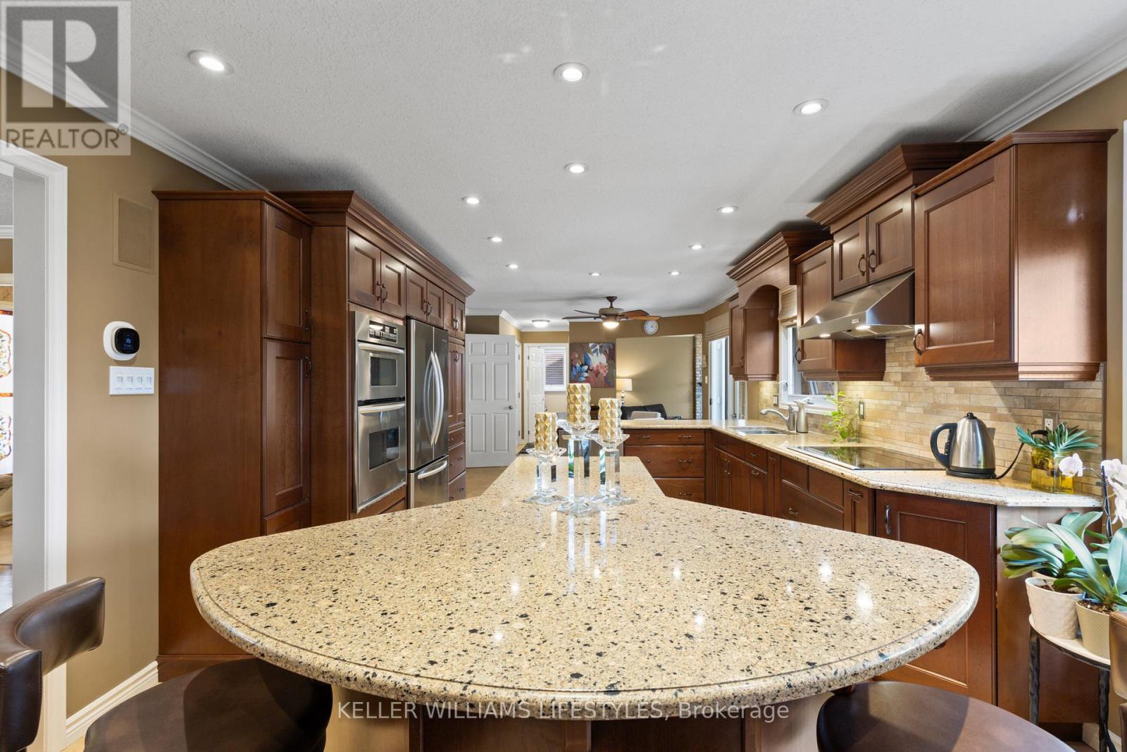 114 Monte Vista Crescent, London South, Ontario  N6J 4P3 - Photo 9 - X12745880